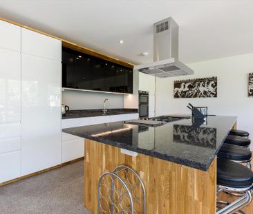 4 bedroom detached house to rent - Photo 4