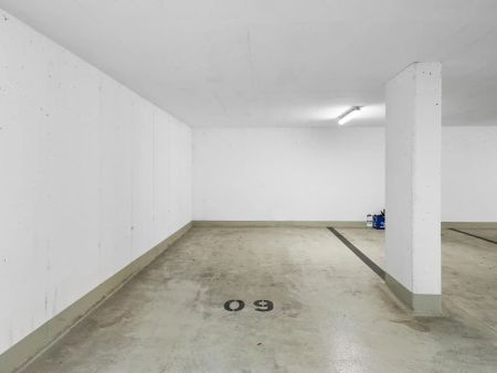 SOFORT EINZIEHEN: Gemütliche Kleinwohnung mit großzügiger Terrasse und Tiefgaragenparkplatz - Photo 3