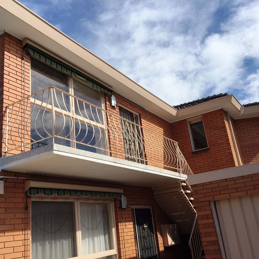 4/178 Doncaster Road, Balwyn North VIC 3104 - Photo 1