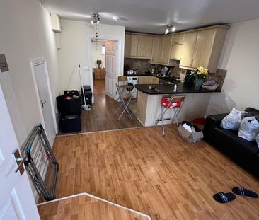 1 Bed Flat, Eastcote Lane, HA2 - Photo 5