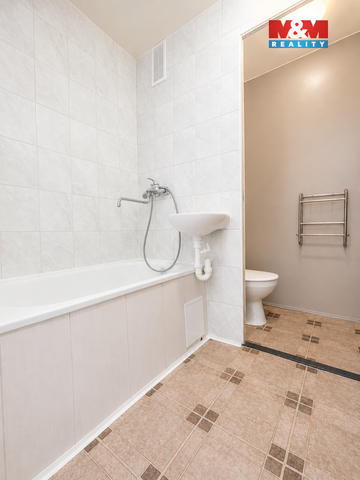 Pronájem bytu 1+1 35 m² - Fotografie 2