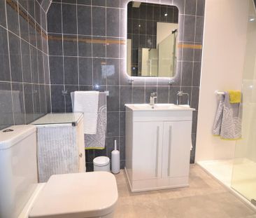 3 bedroom end of terrace house to rent - Photo 6