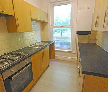 Victoria Avenue, Southend On Sea, SS2 - Photo 6