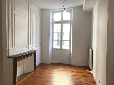 Location - Appartement - 3 pièces - 87.00 m² - montauban - Photo 4