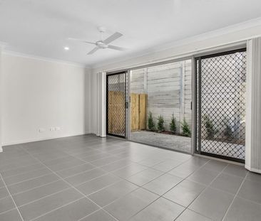 3 Bedroom Townhouse - Photo 3