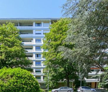 Charmant appartement de 4.5 pièces au 4ème étage avec un grand balcon. - Foto 1