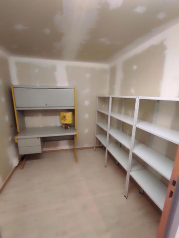 Location Appartement 2 pièces 66m² MILLAU 12100 - Photo 5