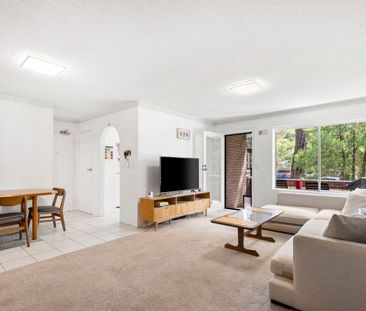 Modern Two-Bedroom Apartment - Photo 1