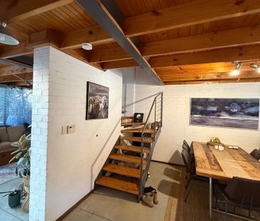 East Perth - Photo 5