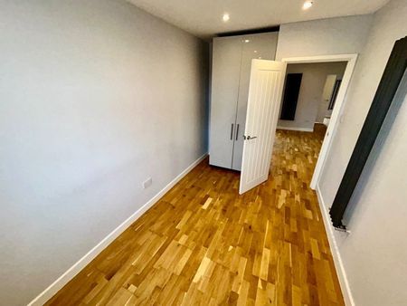 1 Bed Flat, High Street, CR7 - Photo 4