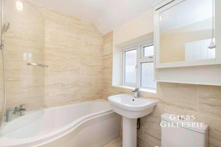 Embleton Road, Watford, Hertfordshire, WD19 - Photo 2