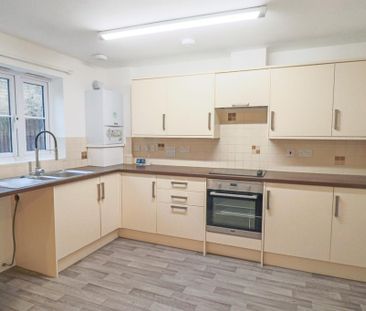 2 bedroom terraced house to rent - Photo 4