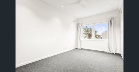 Coastal Gem With North Facing Entertainers Deck, Moments From Mahon Rock Pool & Maroubra Beach - Photo 3