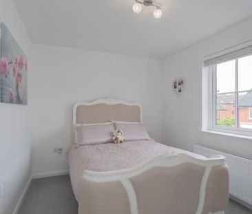 36 Harlow Green, Moira, BT67 0XH - Photo 2