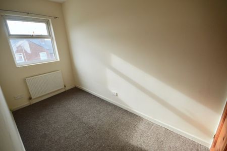 2 bedroom house to rent - Photo 2