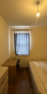 Room in a Shared House, Westdown Road, E15 - Photo 3