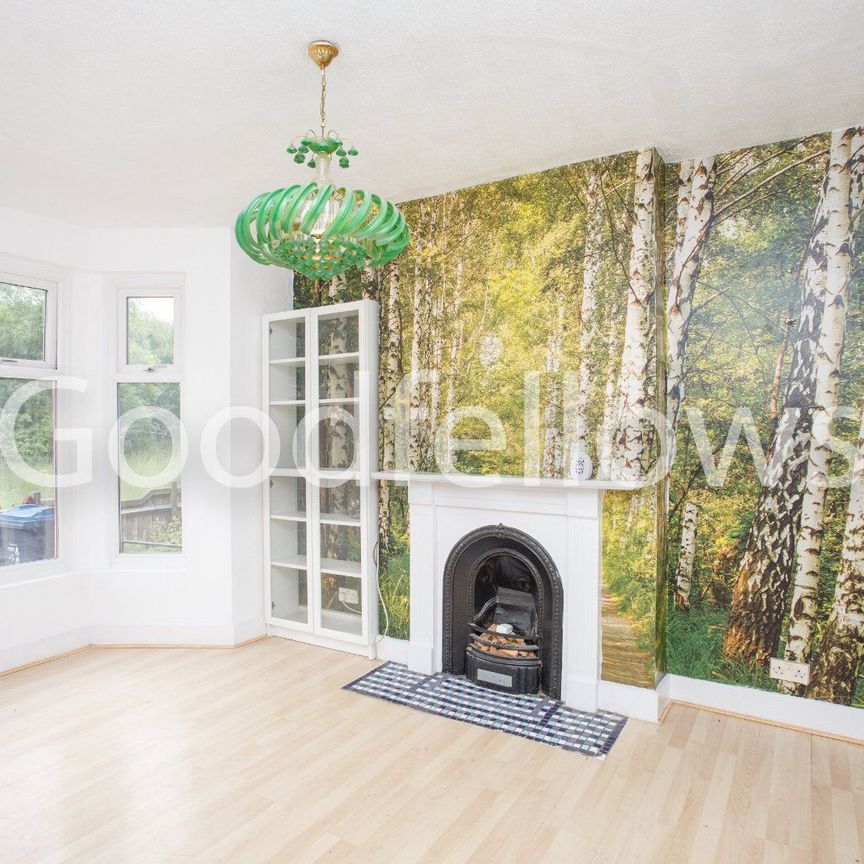 Carshalton Road, Mitcham, CR4 - Photo 1