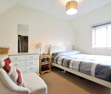 2 bedroom maisonette to rent - Photo 1