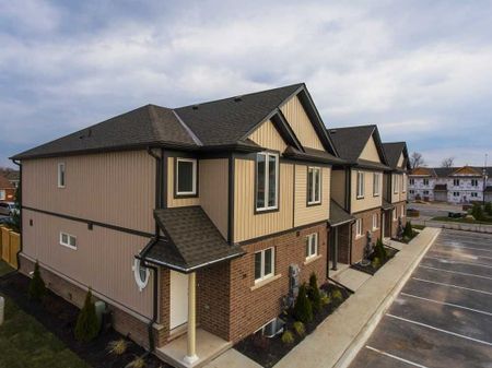 For Lease - 7768 Ascot Circle Unit# 83, Niagara Falls, Ontario - Photo 3