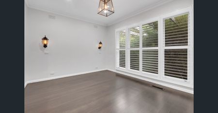 Immaculate 3 Bedrooms Home Just Minutes to Everything! - Photo 4