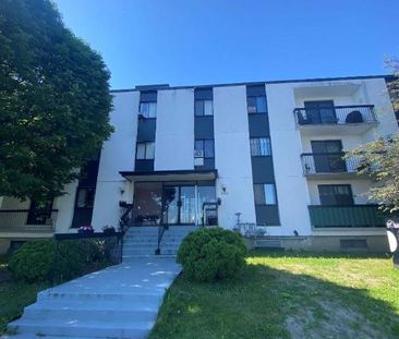 Spacieux appartement de 2 chambres à St-Jean - Photo 1