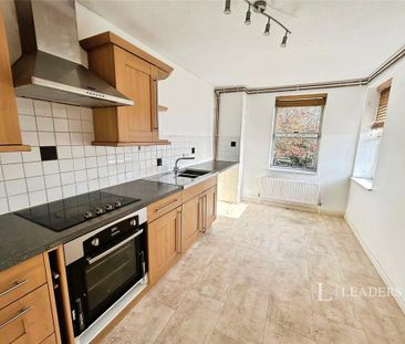 2 bedroom flat to rent - Photo 6