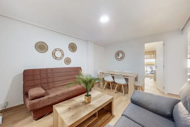 Avinguda de la Constitució, Valencia, Valencian Community 46009 - Photo 1