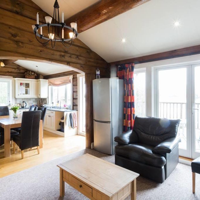 1 bedroom in a house share to rent - Photo 1