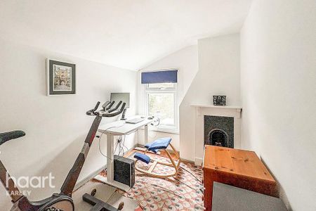 4 bedroom terraced house to rent - Photo 5