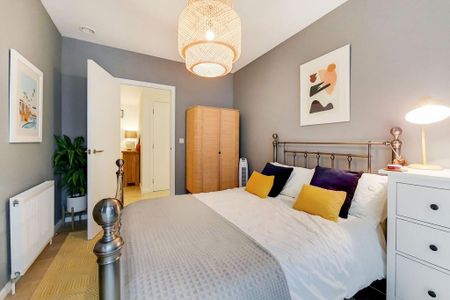 2 bedroom flat to rent - Photo 4