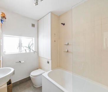 2 Bedroom House To Let - Photo 1