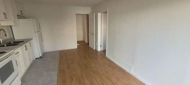 For Lease - 28 Greenleaf Terrace Unit# Ground Floor, Toronto, Ontario - Photo 1