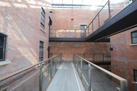 St. Anns Square, Manchester - Photo 5