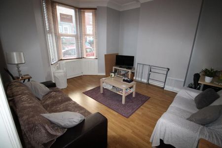 4 bedroom house to rent - Photo 2