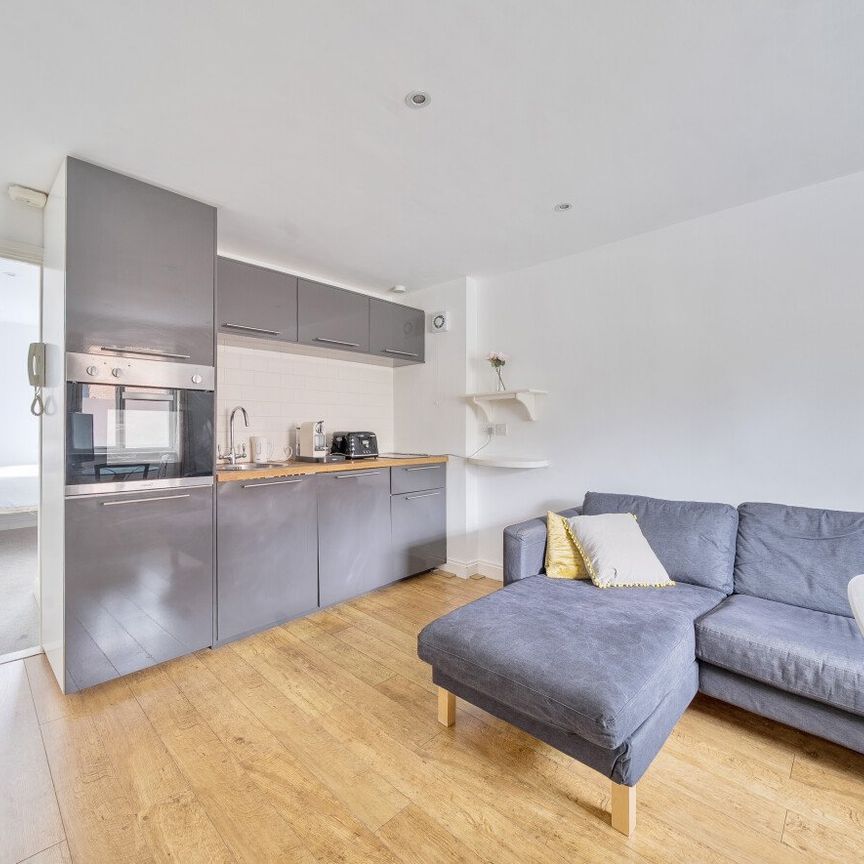 1 bedroom apartment to rent - Photo 1