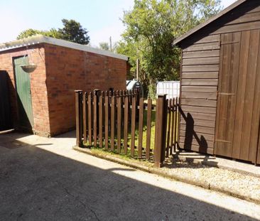 3 bedroom semi-detached house to rent - Photo 3