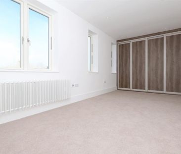 4 bedroom property to rent - Photo 3