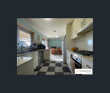 25 Hydrangea Place, Macquarie Fields, NSW 2564 - Photo 4