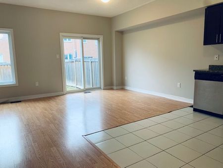 For Lease - 57 Luisa Street, Bradford West Gwillimbury, Ontario - Photo 3