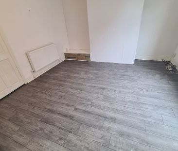 3 Bed - 24 Dawlish Avenue, Leeds - LS9 9DT - Professional - Photo 1