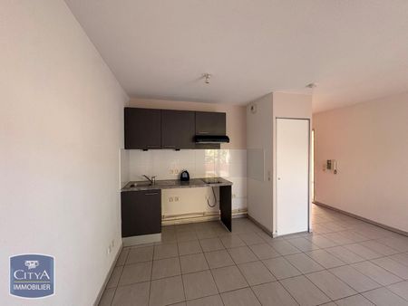 Location Appartement 1 pièce 34m² ARLES 13200 - Photo 2