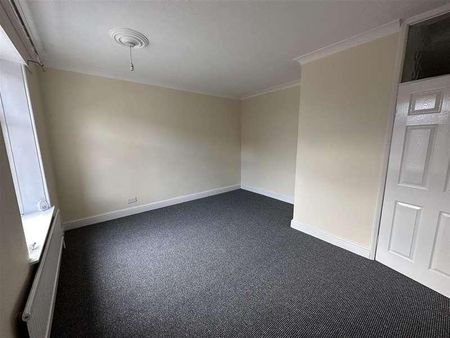 Greenside, Mapplewell, Barnsley, S75 - Photo 2