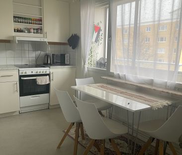 Heimdals väg, Norsborg - Foto 1