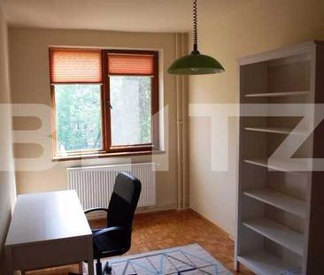 4 camere decomandate, mobilat modern, 75 mp utili, parcare, zona Hotel Royal - Photo 1
