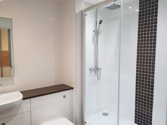 Castle Boulevard, Nottingham, NG7 - Photo 1