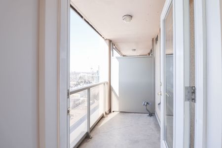 For Lease - 18 Kenaston Gardens Unit# 1309, Toronto, Ontario - Photo 5