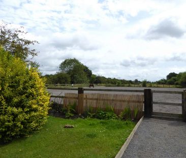 1 bedroom barn conversion to rent - Photo 5