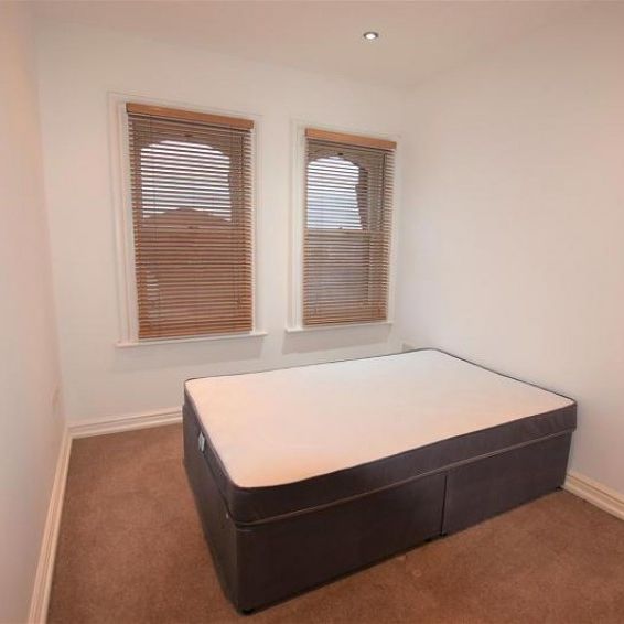 700 Wilmslow Road, Manchester - Photo 1