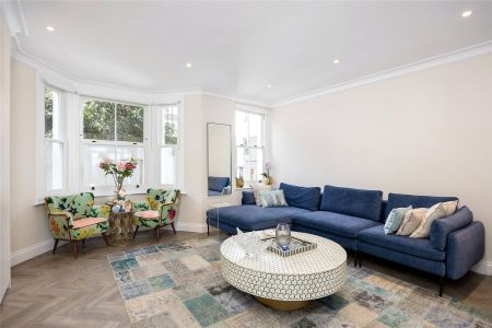 Gertrude Street, London, SW10 flat to rent - Photo 2