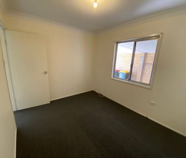 2 BEDROOM UNIT LOCATED OXLEY VALE - Photo 5